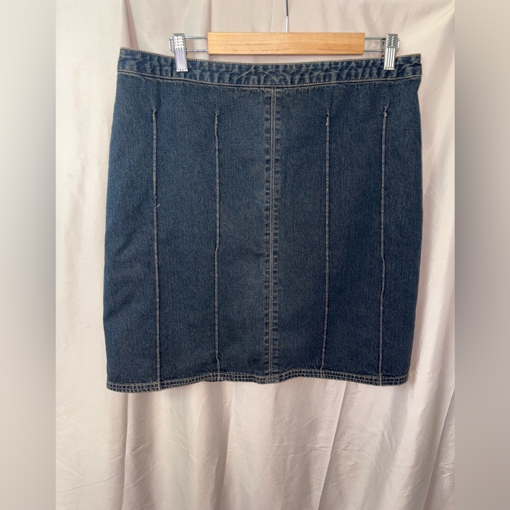 NWOT Mossimo Straight Dark Denim Zipup Blue Skirt W/Small Snag Size 15